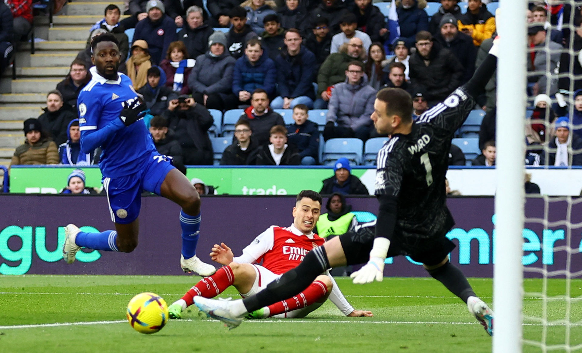 尽管有个别 尽管有个别