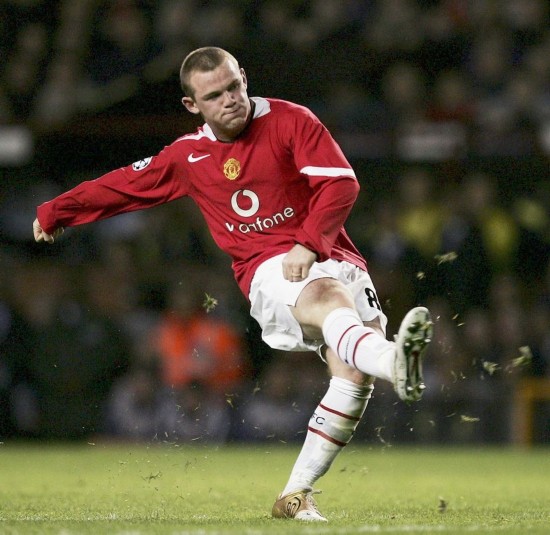 他迅速拉开 他迅速拉开